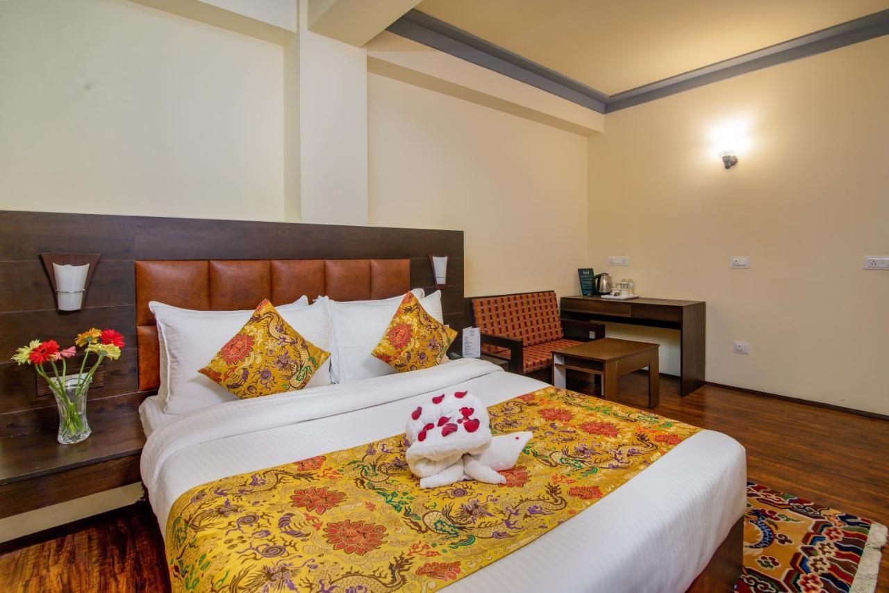 Muscatel Grand Silkroute - 300 Mts From Mg Marg Gangtok Exterior foto
